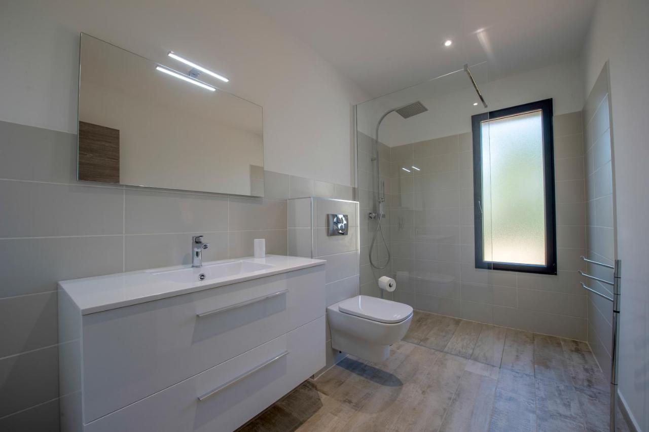 Villa Calme Luxueuse Et Proche Plage Saint-Cyprien Lecci Exterior foto